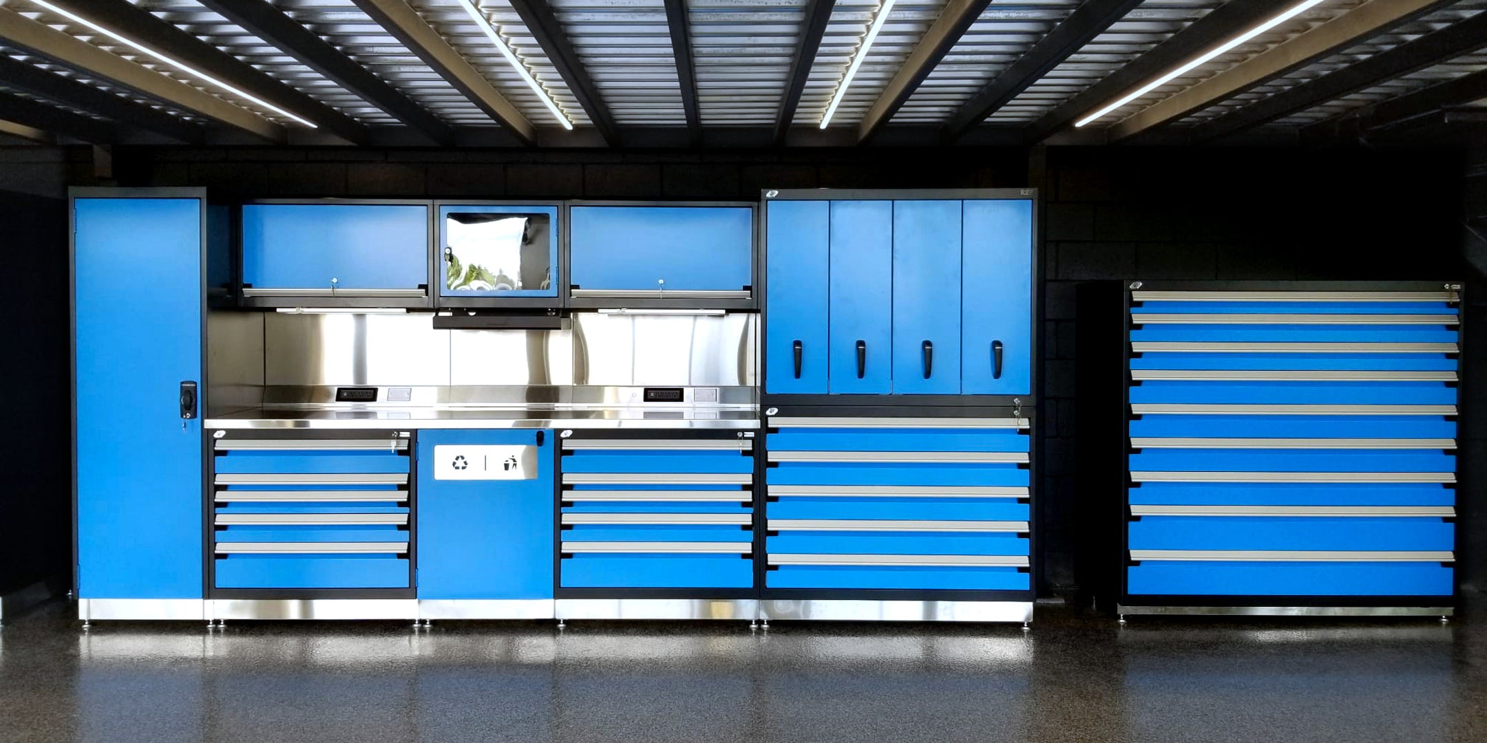 Boutique d'équipements industriels magasin produits de manutention et d'entreposage Pedlex Montréal acheter carte de crédit promotion coffres à outils étagères industrielles