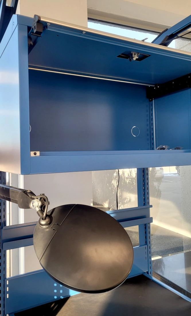 EMA4041 Station autoportante Rousseau décentrée caisson de rangement luminaire loupe Pedlex en stock liquidation promotion vente