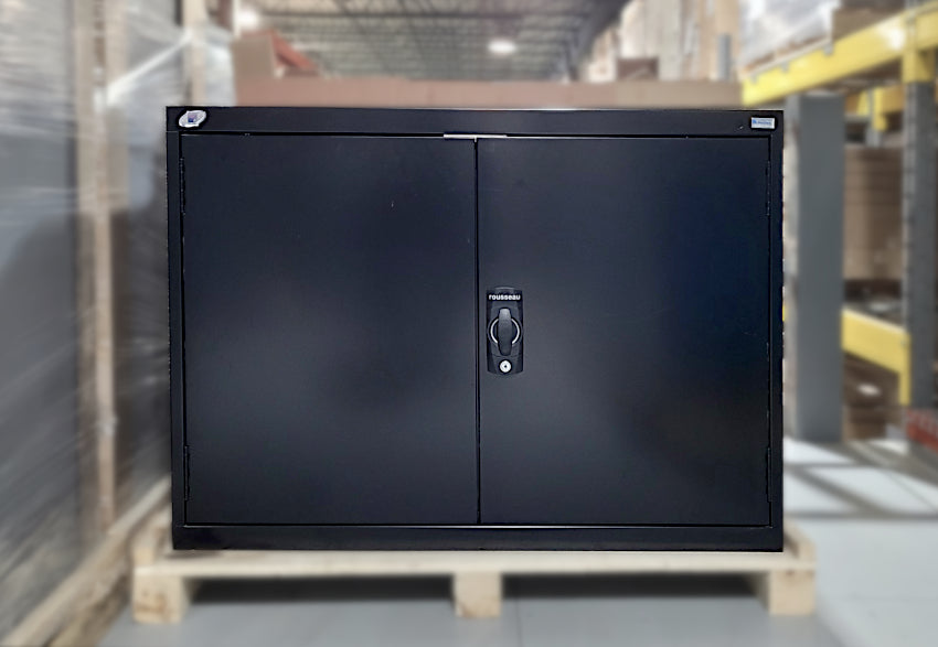 CABINET ROBUSTE FIXE ROUSSEAU, 2 PORTES, 2 TABLETTES - NOIR 48x27x38H CAB482738 EN STOCK CHEZ PEDLEX