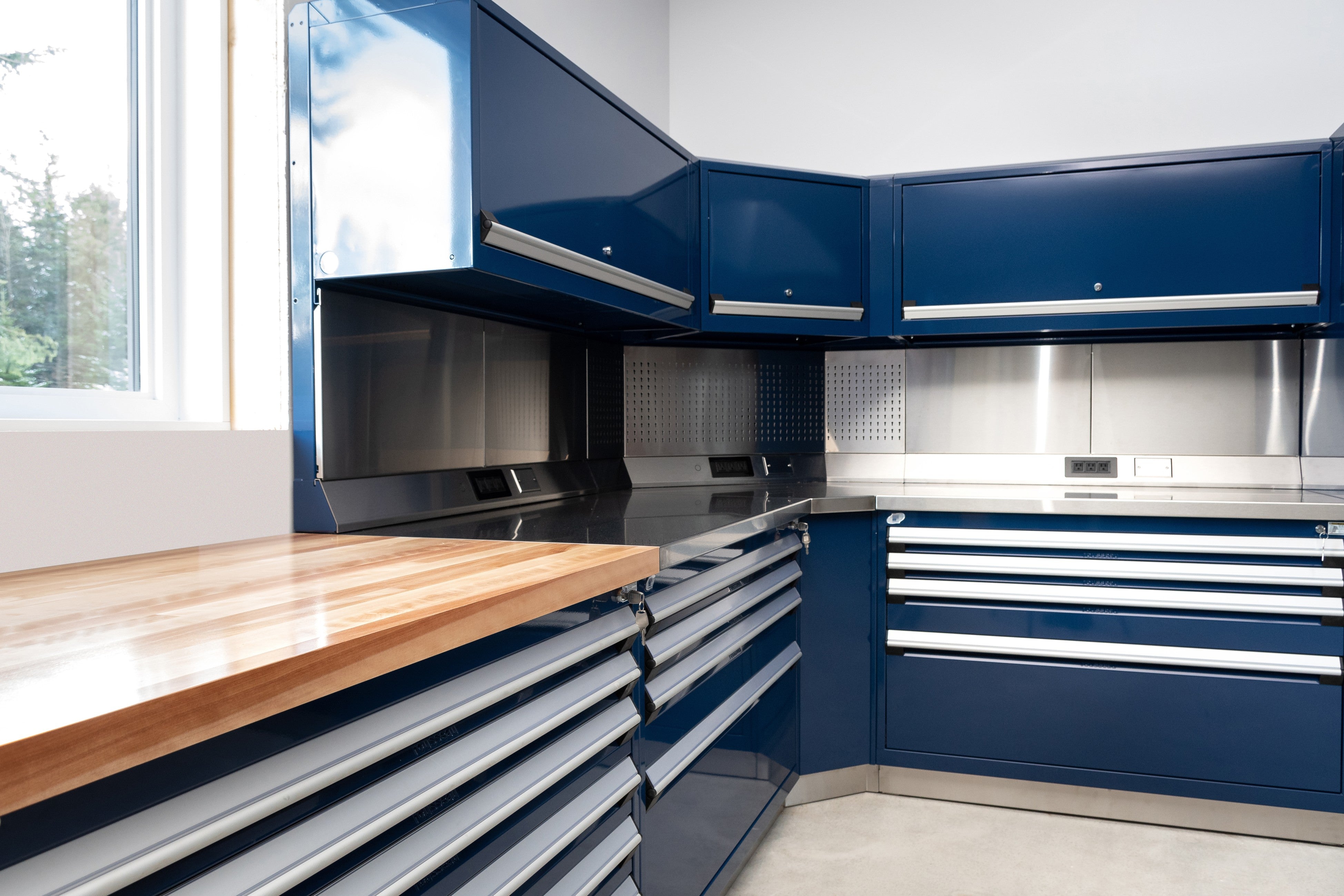 Cabinets et coffres à outils Pedlex boutique en ligne équipements industriels entreposage rangement manutention fabriqués au Québec en stock promotion Montréal coffres à outils étagères industrielles équipements industriels rangement manutention fabriqués au Québec en stock vente